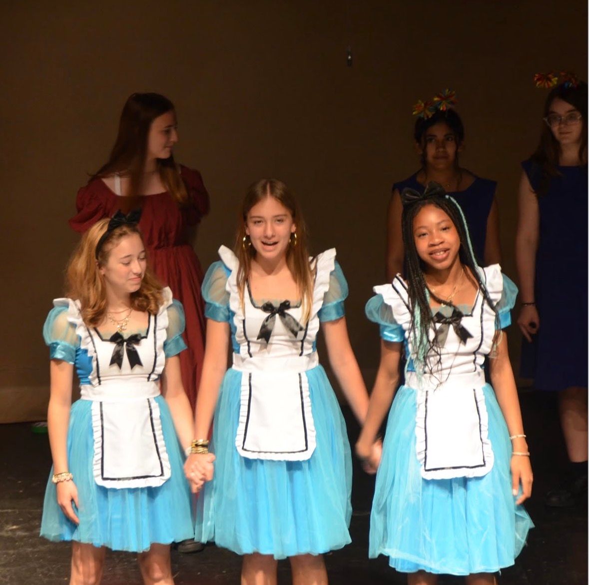 Alice in Wonderland production moment 1